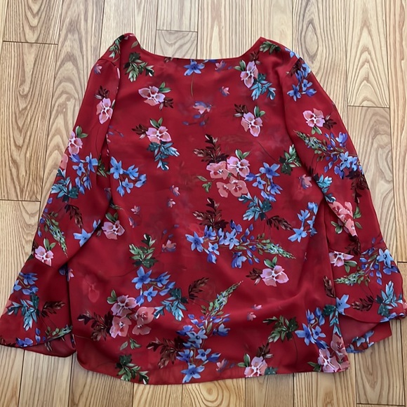 Cabi Red Floral Blouse - Picture 2 of 4